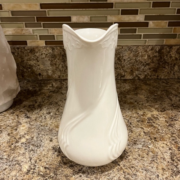 Vintage I. Godinger & Co. Embossed Ivory Porcelain Pitcher - Picture 9 of 14